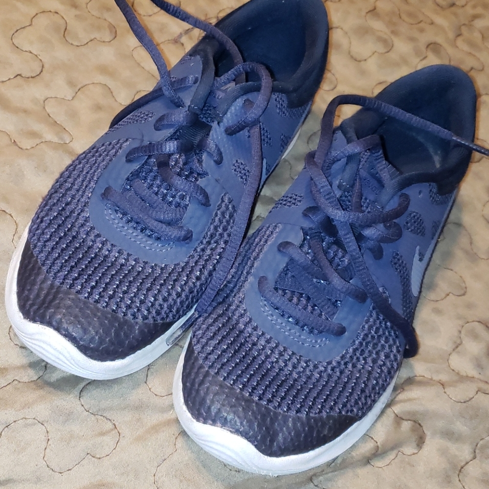 Nike - Picture 4 of 4